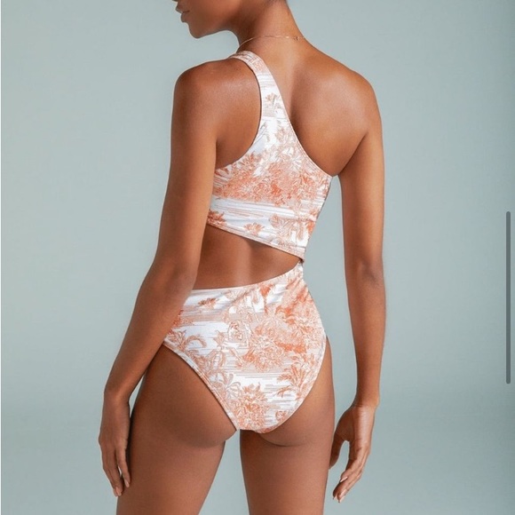 NOLI - isla one piece s - orange jungle motif. Msrp $105.00 - Picture 3 of 5